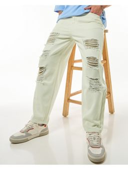 Bewakoof - Men Off White Tapered Fit Distressed Jeans