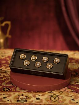 Cosa Nostraa - Floral Marvel Buttons