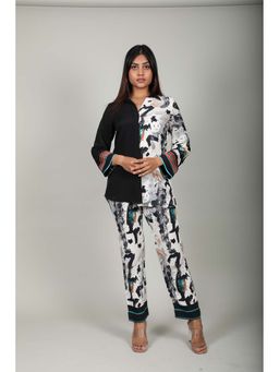 Fawn 24 - Black Half and Half Shirt