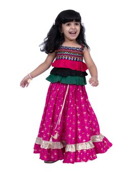 TWISHA - Sleeveless Embroidered Choli With Lehenga -Black And Pink