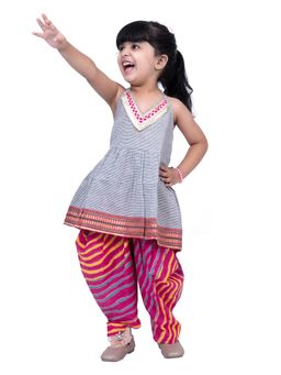 TWISHA - Cotton Sleeveless Stripes Design Top With Dhoti - Grey And Pink