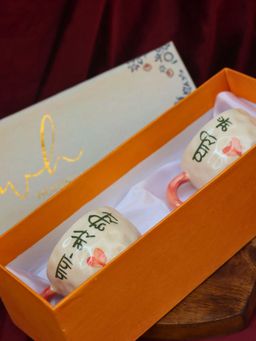WEAVING HOMES - PAPA Mere Hero & Pyaari Maa Mug with Gift Box - 400ml (Pack of 2)