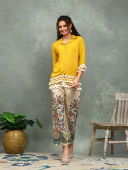 MEENA BAZAAR - Mustard Collar Neck Printed Kurta with Pant
