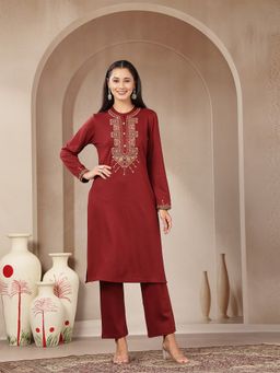 Nayam by lakshita - Red Mandarin Neck Embroidered Kurta with Pant