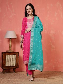 MEENA BAZAAR - Pink Round Neck Printed Kurta with Pant and Dupatta