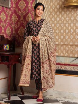 ARAMYA - Women Black Pure Cotton Geometric Kurta with Pant and Dupatta