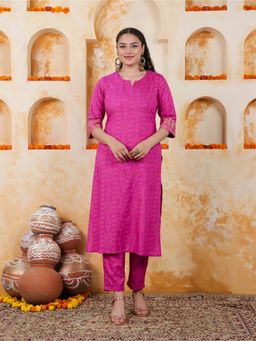 ARAMYA - Women Pink Viscose Floral Kurta with Pant