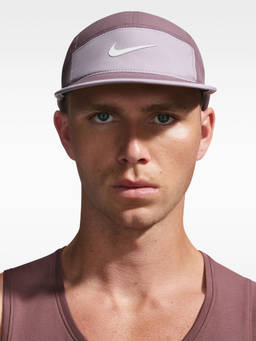 Nike - Unisex Purple Fly Cap (M/L)