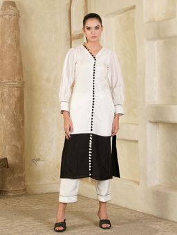 Maive - White & Black Colorblock Kurta and Pant (Set of 2)