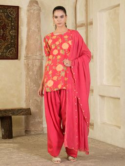 Maive - Pink Floral Printed Farsi Salwar with Kurti and Dupatta (Set of 3)
