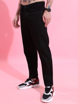 HIGHLANDER - Mens Black Tapered Fit Jeans