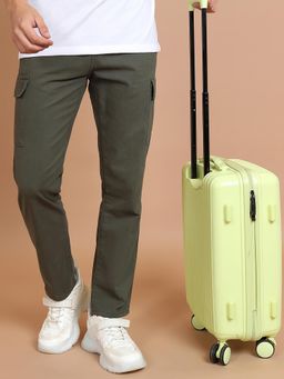 HIGHLANDER - Men Sage Tapered Fit Ankle Length Cargo Jeans