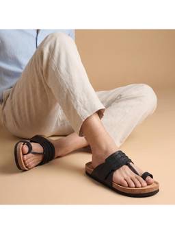 Frido - Men Traditional Kolhapuri Leather Ethnic Puneri Sandals - Black
