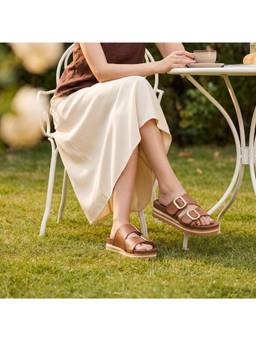 Frido - Women Arch Support Sandals With Buckle Strap - Brown