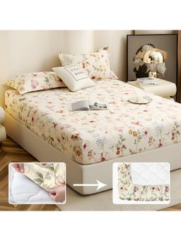 Story@Home - 210 TC King Bedsheet with 2 Pillow Covers - Off White & Red