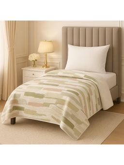 Signature - Super Soft Single Bed All Weather AC Comforter - Green