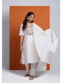 Off White color option, Sold out, Currently selected