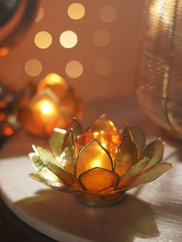 Pure Home + Living - Amber & Green Ombre 22 Petals Capiz Tealight Holder