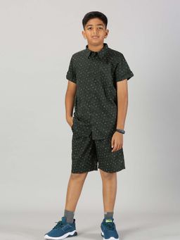 KiddoPanti - Half Sleeves Shirt With Casual Shorts