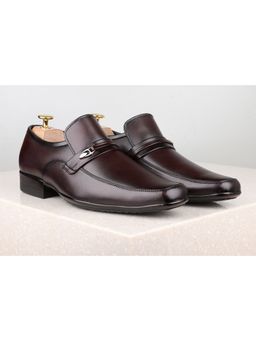 PRIVO - Wine Solid-plain Formal Shoes