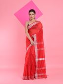 Red color option, Sold out, Currently selected