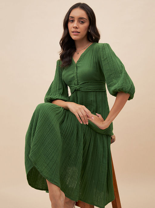 Buy Femmella Green Solid Front Knot Detail Midi Dress Online