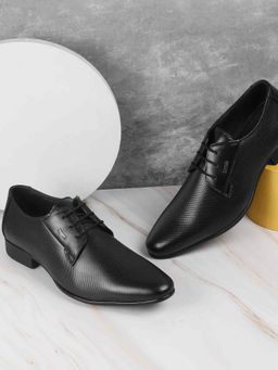Mochi - Men Black Derbies