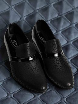 Metro - Men Black Loafers