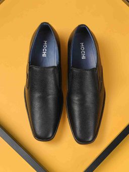 Mochi - Men Black Loafers