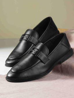Mochi - Men Black Loafers