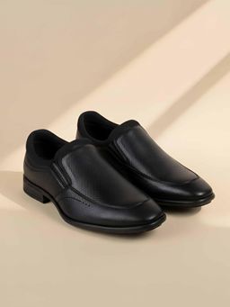 Metro - Men Black Loafers