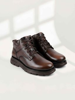 Mochi - Men Brown Casual Boots