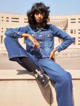 CRIMSOUNE CLUB - Women's Blue Cropped Denim Jacket