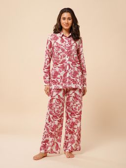 Drape In Vogue - Classic Floral Nightsuit