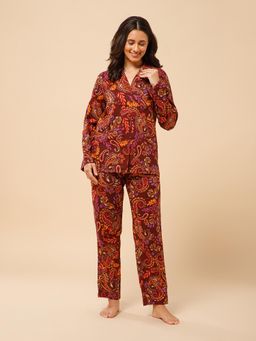 Drape In Vogue - Paisley Printed Nightsuit