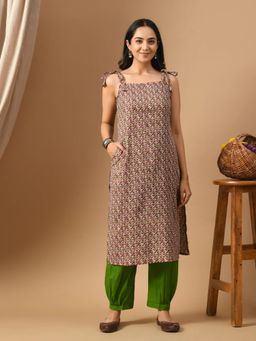 Laado - Pure Cotton Kantha Green Booti Straps Kurta