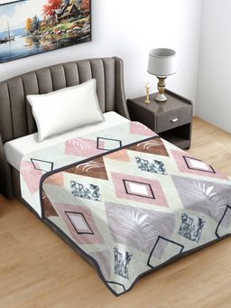 FABINALIV - Multicolor Geometric 230 Gsm Ultra Soft Single Bed Ac Blanket
