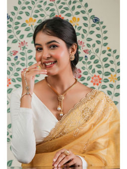 Anoree - Paan-e-Moti Pearl Necklace + Earring Set