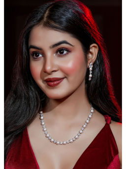 Anoree - Starry Pearl Necklace and Earring Set