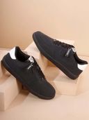 Black color option, Currently selected