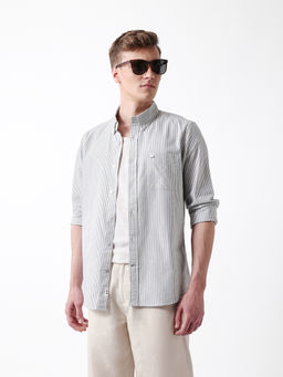 The Bear House - Men Green Cotton Regular Fit Shirt