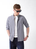 Navy Blue color option, Currently selected
