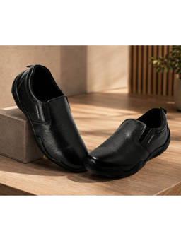 WOODLAND - Lightweight Comfortable Easy Wear Black Casuals Loafers For Mens