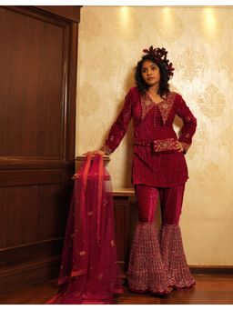 Nikita Vishakha - Jahanara Ruby Pink Embellished Kurti with Sharara and Dupatta Belt (Set of 4)