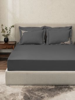 SANSAAR A D'DECOR BRAND LIVE CONSCIOUSLY - Baroque-Griffin King Bed Sheet with 2 Pillow Covers