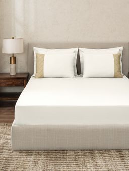 SANSAAR A D'DECOR BRAND LIVE CONSCIOUSLY - Snow White- French Oak King Bed Sheet with 2 Pillow Covers
