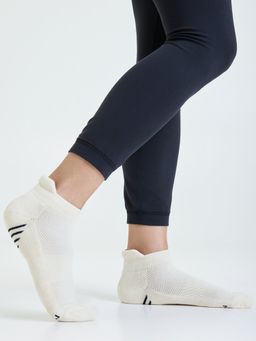 Mint & Oak - Off White Socks For Women Off White