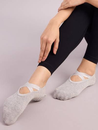 Pilates & Yoga Anti Slip Grip Socks for Women Non Slip Breathable Cotton Socks-Light grey