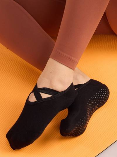 Pilates & Yoga Anti Slip Grip Socks for Women Non Slip Breathable Cotton Socks-Black