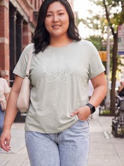 max - Women Embroidered T-shirt